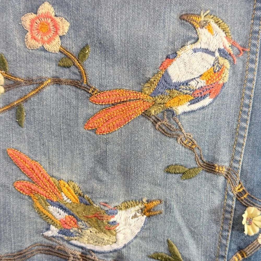 John Mark NWT Women's Denim Vest Size M‎ Embroidered Patchwork Lace Floral Boho